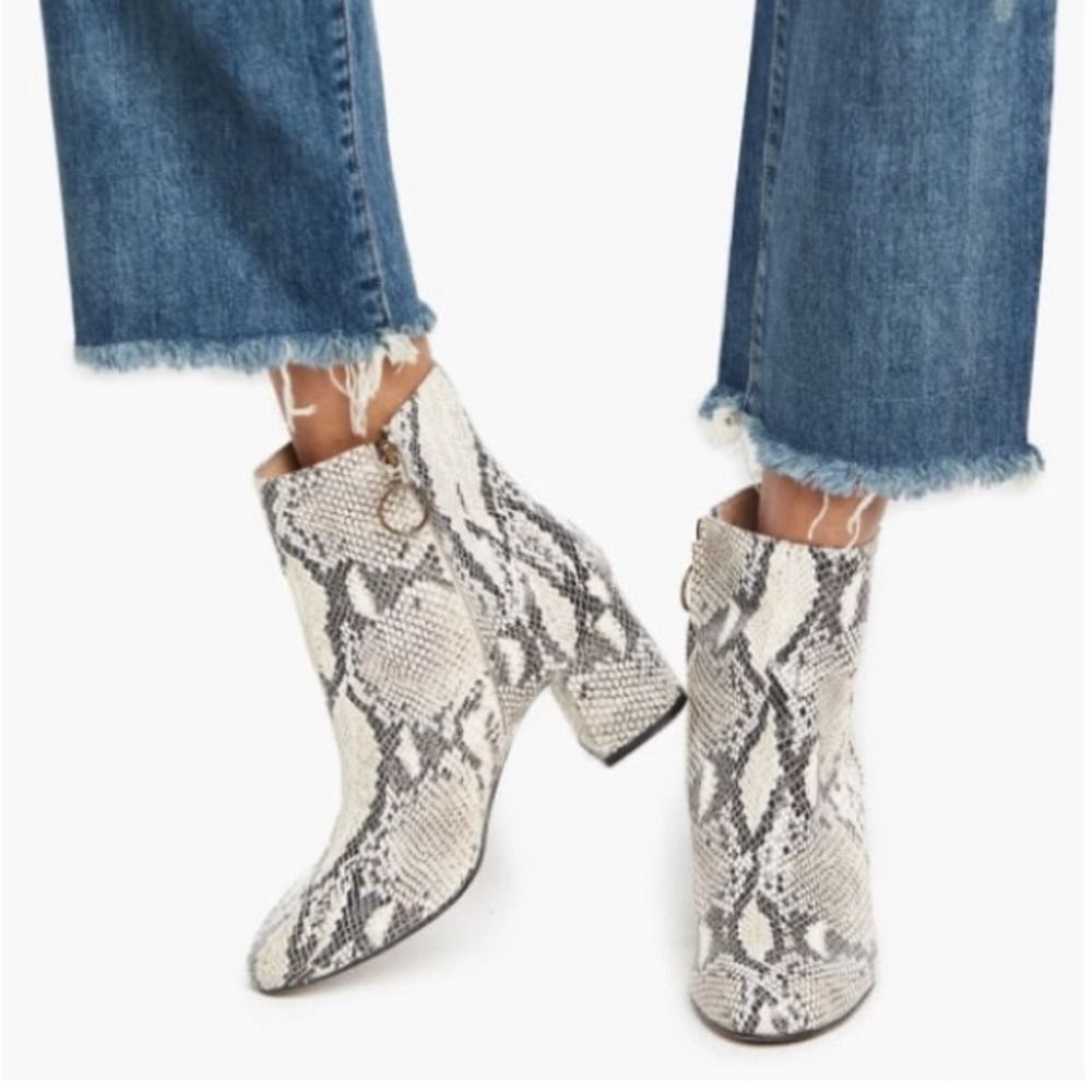 Able Celina Ankle Boot Snakeskin Bootie Size 6